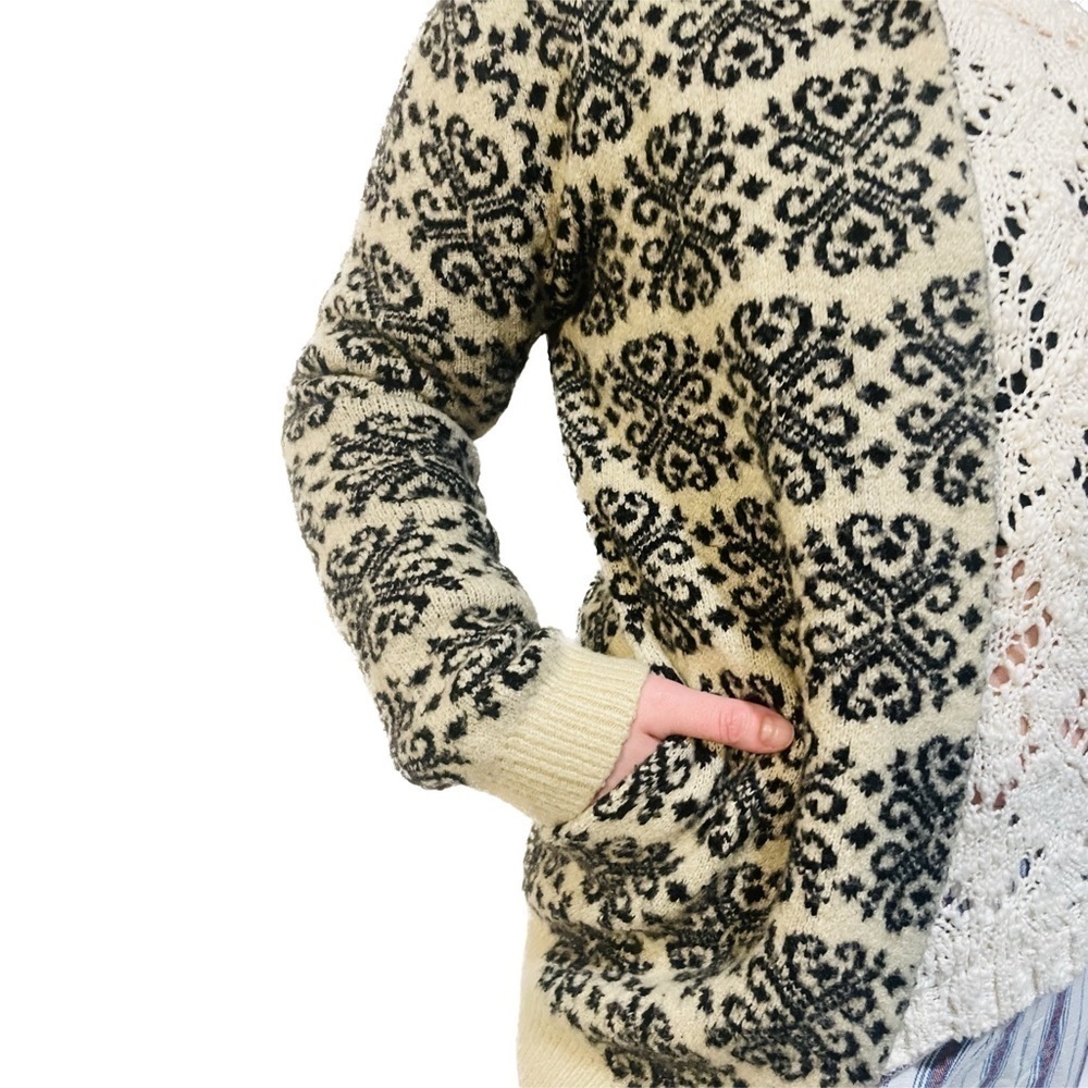 Moon Collection - Cardigan With Pockets